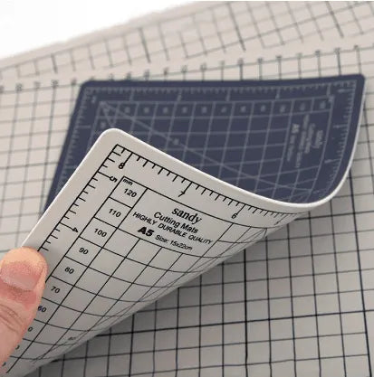 Black & White Cutting Mat